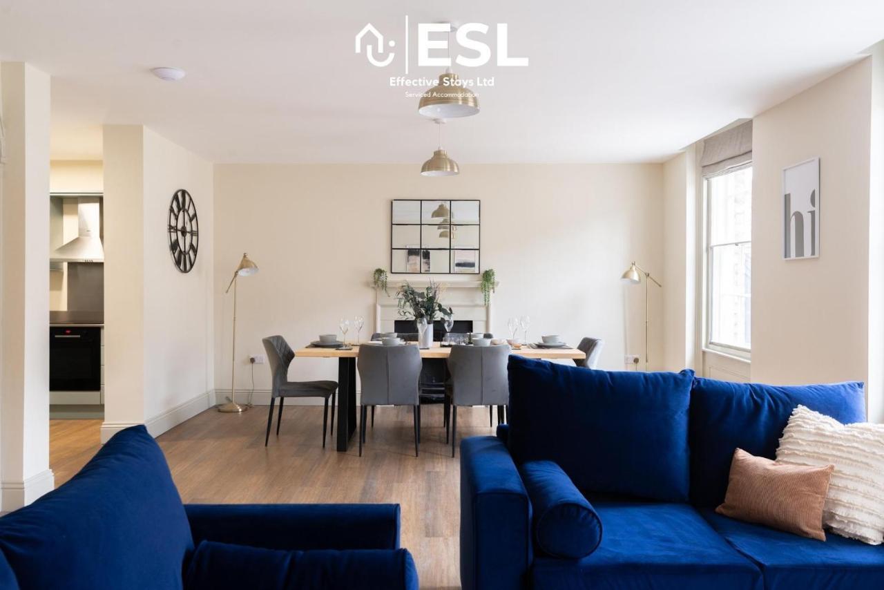 Shrewsbury Square: Central Two-Bedroom Apartment Exterior photo